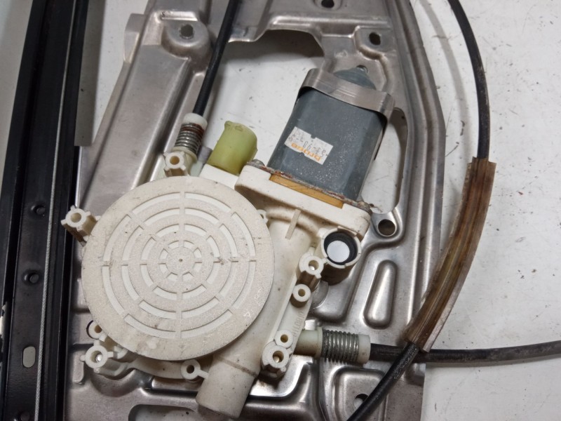 Recambio de elevalunas electrico delantero derecho para bmw 5 touring (e39) 520 i referencia OEM IAM E007006002  