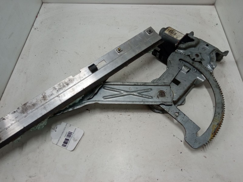 Recambio de elevalunas electrico delantero izquierdo para opel meriva a monospace (x03) 1.7 cdti (e75) referencia OEM IAM 933895