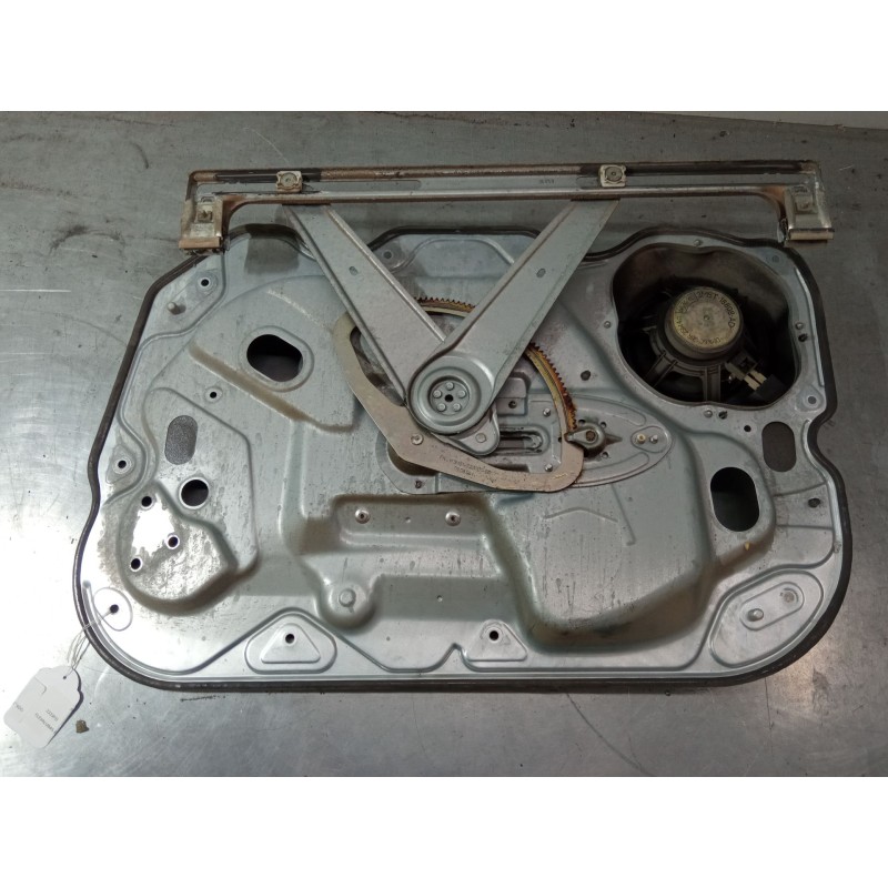 Recambio de elevalunas electrico delantero izquierdo para ford focus ii (da_, hcp, dp) 1.6 referencia OEM IAM 984562  