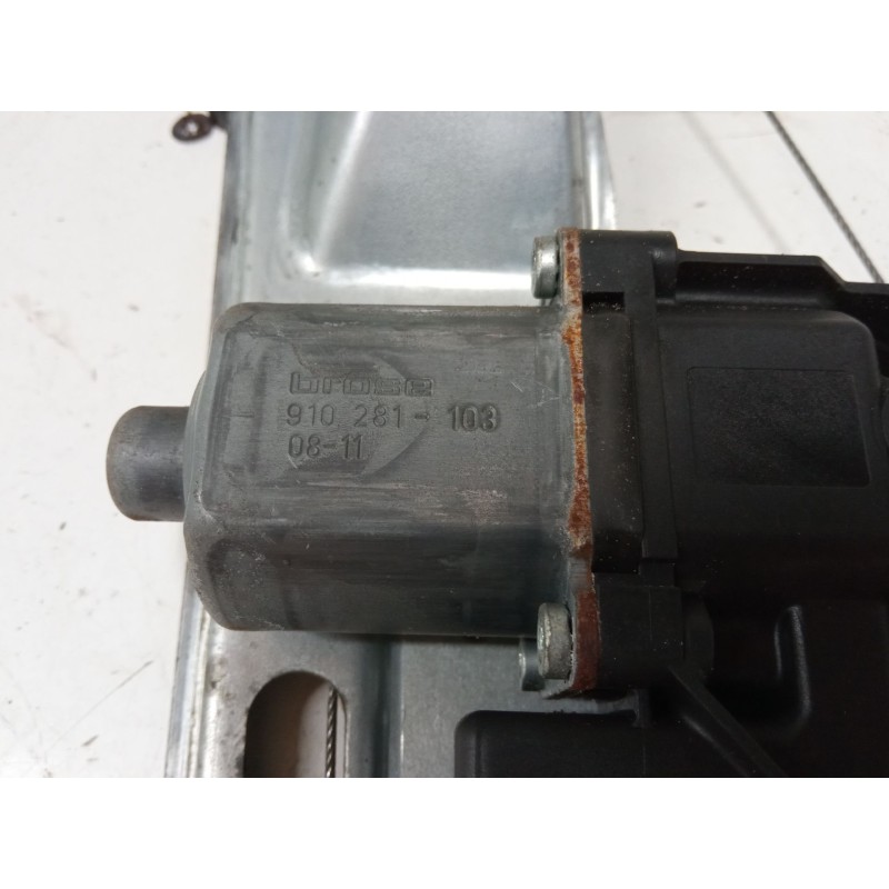 Recambio de elevalunas electrico trasero izquierdo para opel insignia a sedán (g09) 2.0 cdti (69) referencia OEM IAM 13302441  
