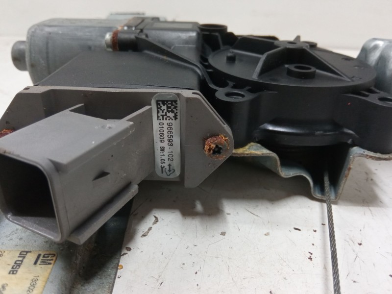 Recambio de elevalunas electrico trasero izquierdo para opel insignia a sedán (g09) 2.0 cdti (69) referencia OEM IAM 13302441  