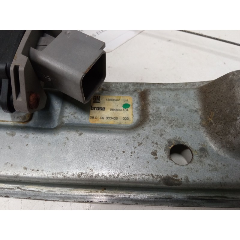Recambio de elevalunas electrico trasero izquierdo para opel insignia a sedán (g09) 2.0 cdti (69) referencia OEM IAM 13302441  