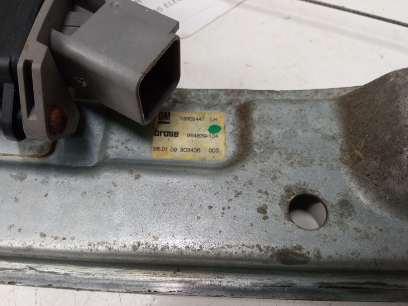 Recambio de elevalunas electrico trasero izquierdo para opel insignia a sedán (g09) 2.0 cdti (69) referencia OEM IAM 13302441  
