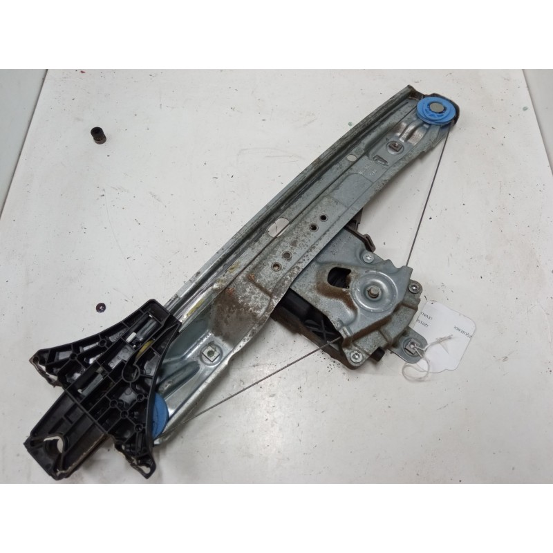 Recambio de elevalunas electrico trasero izquierdo para opel insignia a sedán (g09) 2.0 cdti (69) referencia OEM IAM 13302441  