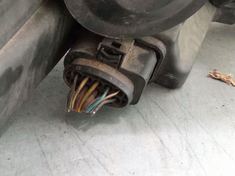 Recambio de faro izquierdo para volkswagen golf plus v (5m1, 521) 1.4 tsi referencia OEM IAM 5M1941005  