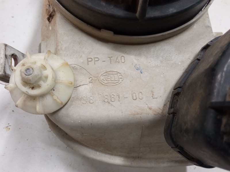 Recambio de faro izquierdo para volkswagen golf iii (1h1) 1.4 referencia OEM IAM 13886100  