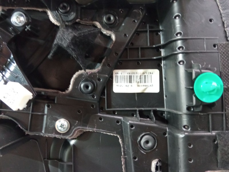 Recambio de guarnecido puerta delantera derecha para hyundai tucson (tl, tle) 1.7 crdi referencia OEM IAM   