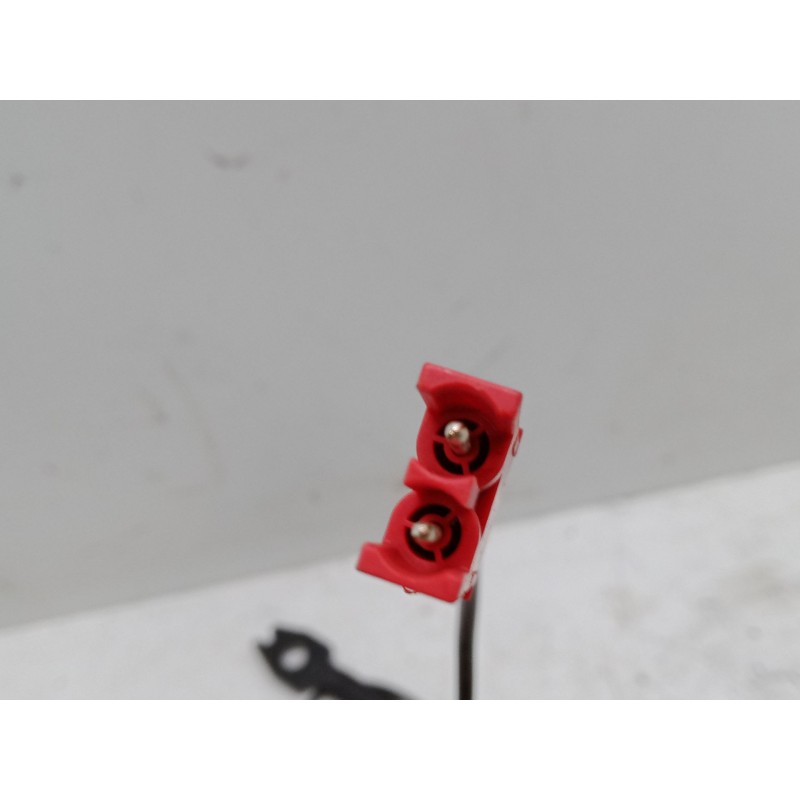 Recambio de anclaje cinturon delantero izquierdo para mercedes-benz clase b sports tourer (w245) b 160 (245.231) referencia OEM 