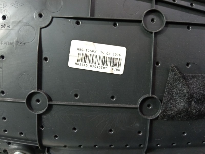 Recambio de guarnecido puerta delantera derecha para hyundai tucson (tl, tle) 1.7 crdi referencia OEM IAM   