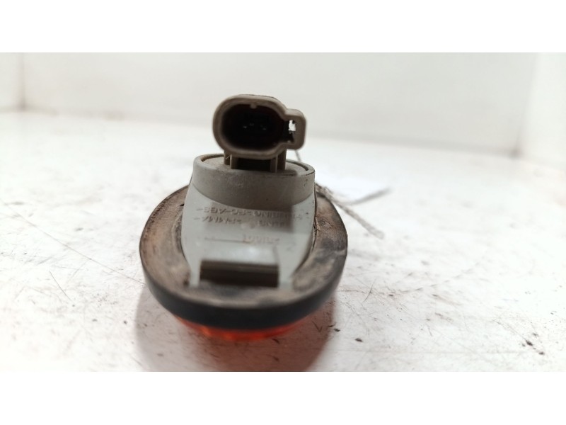 Recambio de intermitente lateral izquierdo para nissan micra ii (k11) 1.0 i 16v referencia OEM IAM   