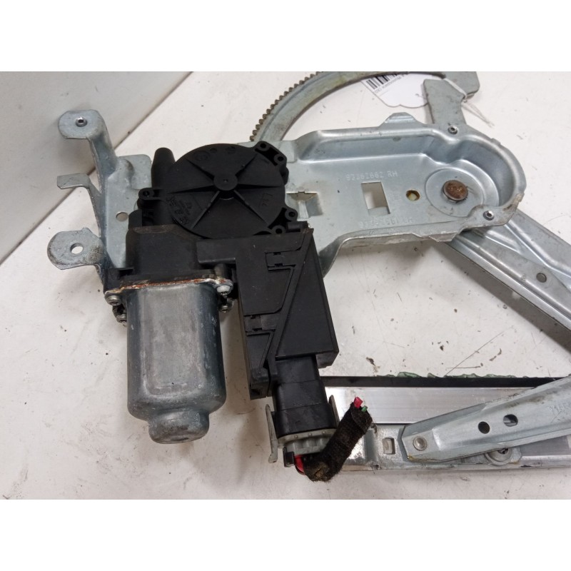 Recambio de elevalunas electrico delantero derecho para opel meriva a monospace (x03) 1.7 cdti (e75) referencia OEM IAM 93362662