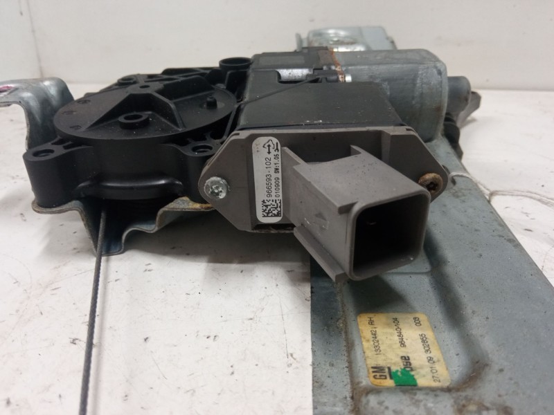 Recambio de elevalunas electrico trasero derecho para opel insignia a sedán (g09) 2.0 cdti (69) referencia OEM IAM 966593  