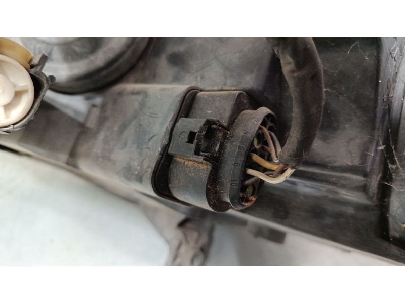 Recambio de faro derecho para volkswagen passat b6 (3c2) 2.0 tdi referencia OEM IAM   