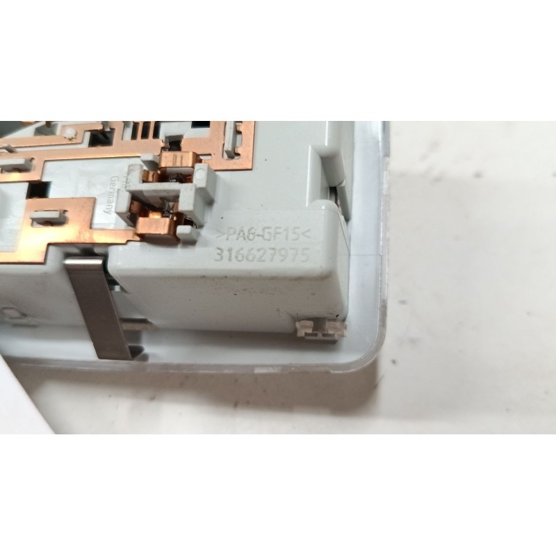 Recambio de luz interior trasera para opel crossland x / crossland (p17, p2qo) 1.2 (75) referencia OEM IAM 316627975  