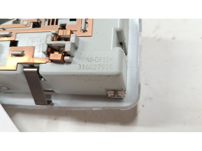 Recambio de luz interior trasera para opel crossland x / crossland (p17, p2qo) 1.2 (75) referencia OEM IAM 316627975  