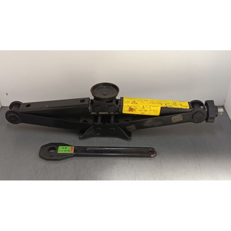 Recambio de gato para mercedes-benz vito / mixto furgoneta (w639) 109 cdi (639.601, 639.603, 639.605) referencia OEM IAM   