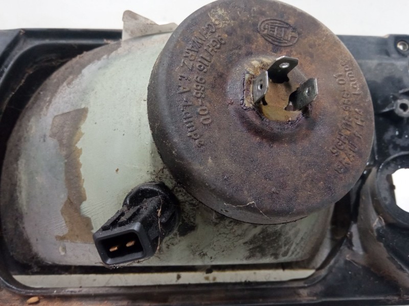 Recambio de faro derecho para volkswagen polo ii (86c, 80) 1.0 cat referencia OEM IAM   
