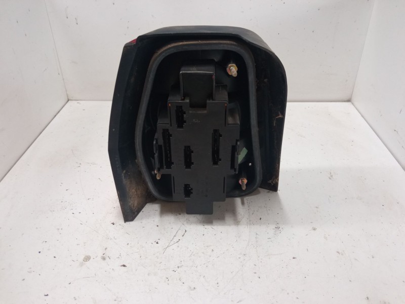 Recambio de piloto trasero derecho para volkswagen polo ii (86c, 80) 1.0 cat referencia OEM IAM   