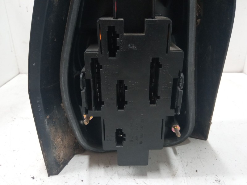 Recambio de piloto trasero derecho para volkswagen polo ii (86c, 80) 1.0 cat referencia OEM IAM   