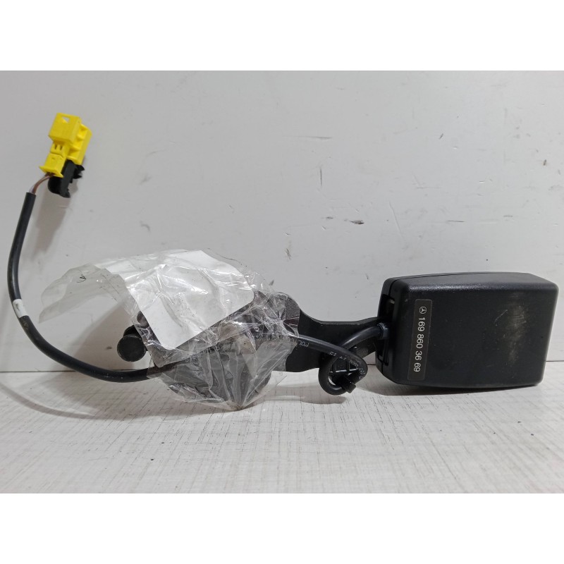 Recambio de anclaje cinturon trasero central para mercedes-benz clase b sports tourer (w245) b 160 (245.231) referencia OEM IAM 