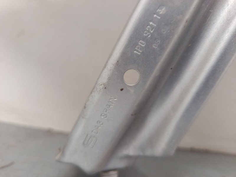 Recambio de aleta delantera izquierda para seat leon (1p1) 1.9 tdi referencia OEM IAM   