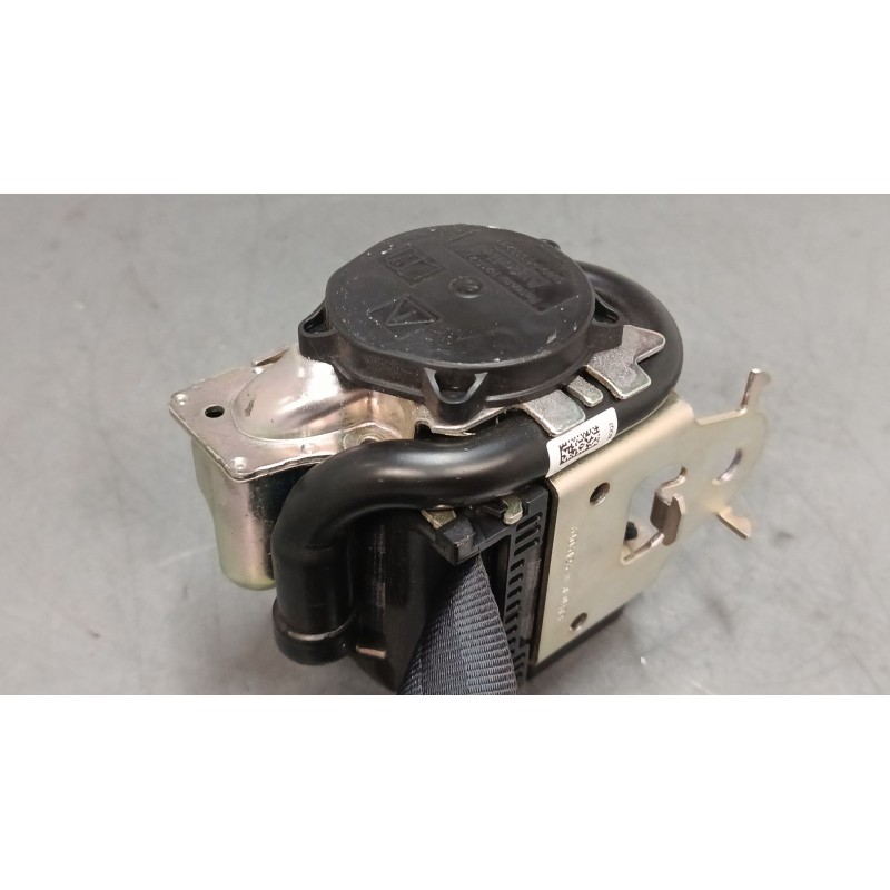Recambio de cinturon seguridad trasero izquierdo para citroën c3 iii (sx) 1.2 thp 110 referencia OEM IAM 98265759xx  