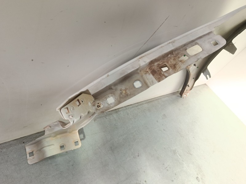 Recambio de aleta delantera derecha para citroën c3 iii (sx) 1.2 thp 110 referencia OEM IAM 9812868980  