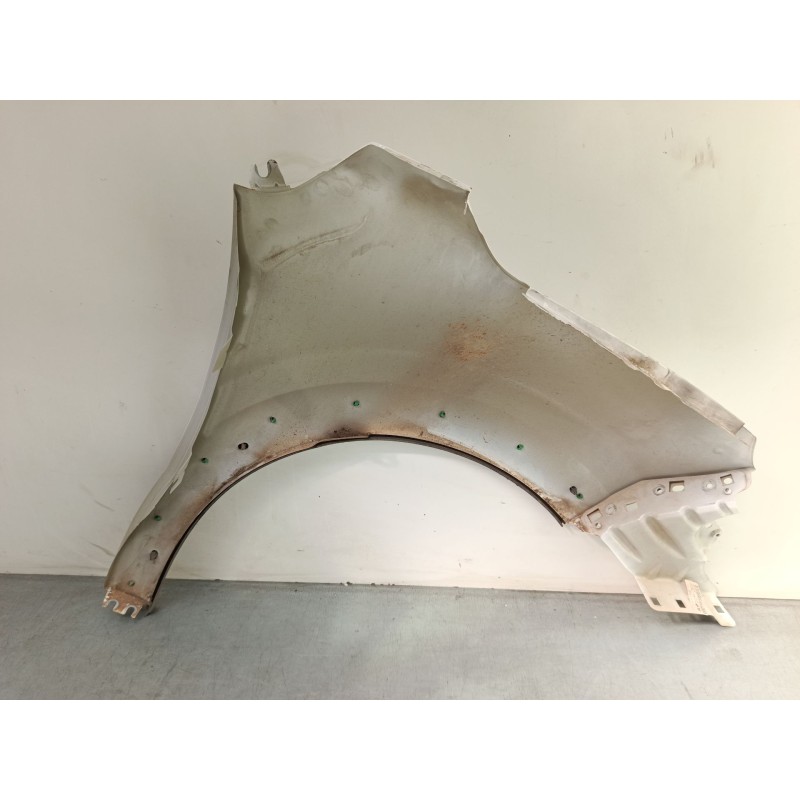 Recambio de aleta delantera izquierda para citroën c3 iii (sx) 1.2 thp 110 referencia OEM IAM 9812869080  