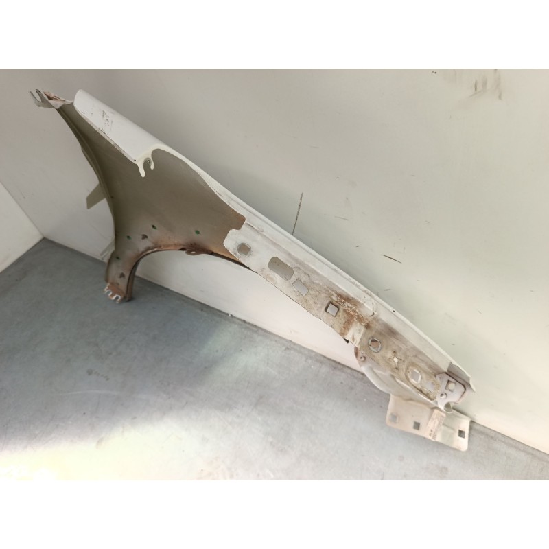 Recambio de aleta delantera izquierda para citroën c3 iii (sx) 1.2 thp 110 referencia OEM IAM 9812869080  