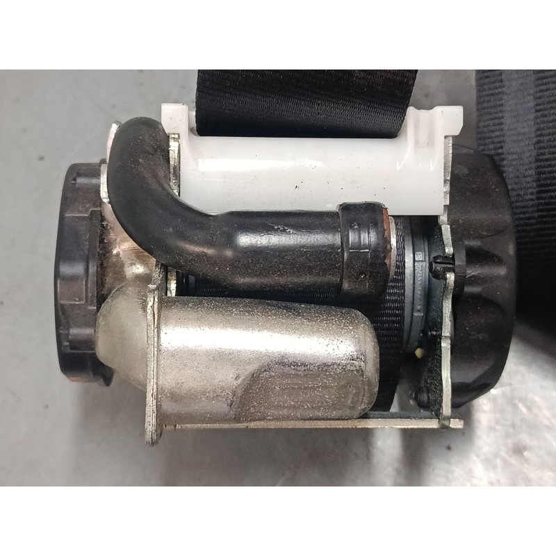 Recambio de cinturon seguridad delantero derecho para citroën c3 iii (sx) 1.2 thp 110 referencia OEM IAM 98183108XX 635518900A 