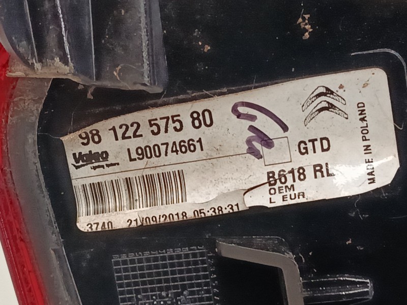 Recambio de piloto trasero izquierdo para citroën c3 iii (sx) 1.2 thp 110 referencia OEM IAM 9812257580  