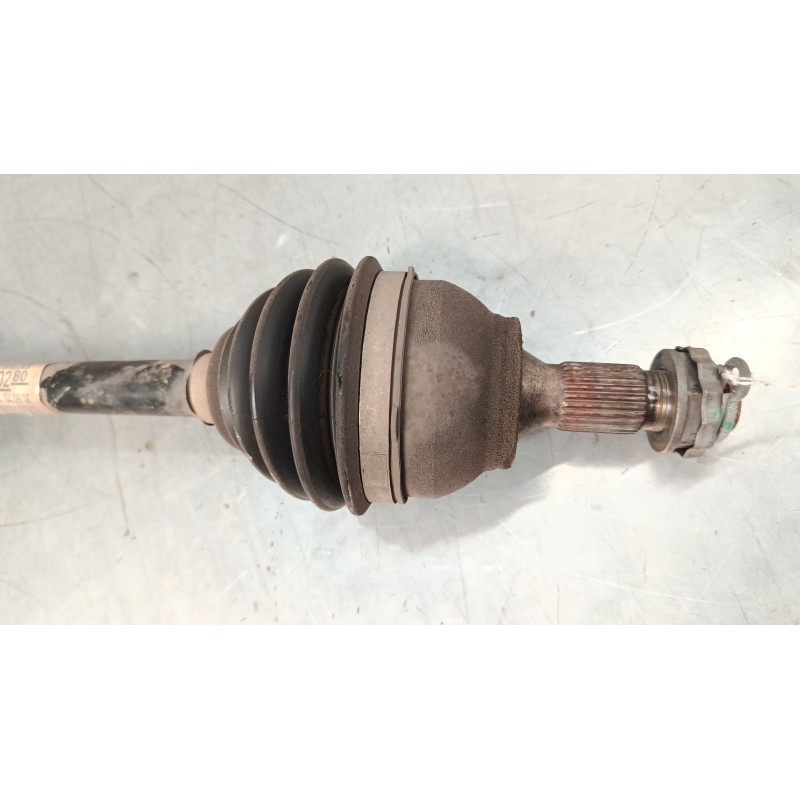 Recambio de transmision delantera izquierda para citroën c3 iii (sx) 1.2 thp 110 referencia OEM IAM 9807280280  