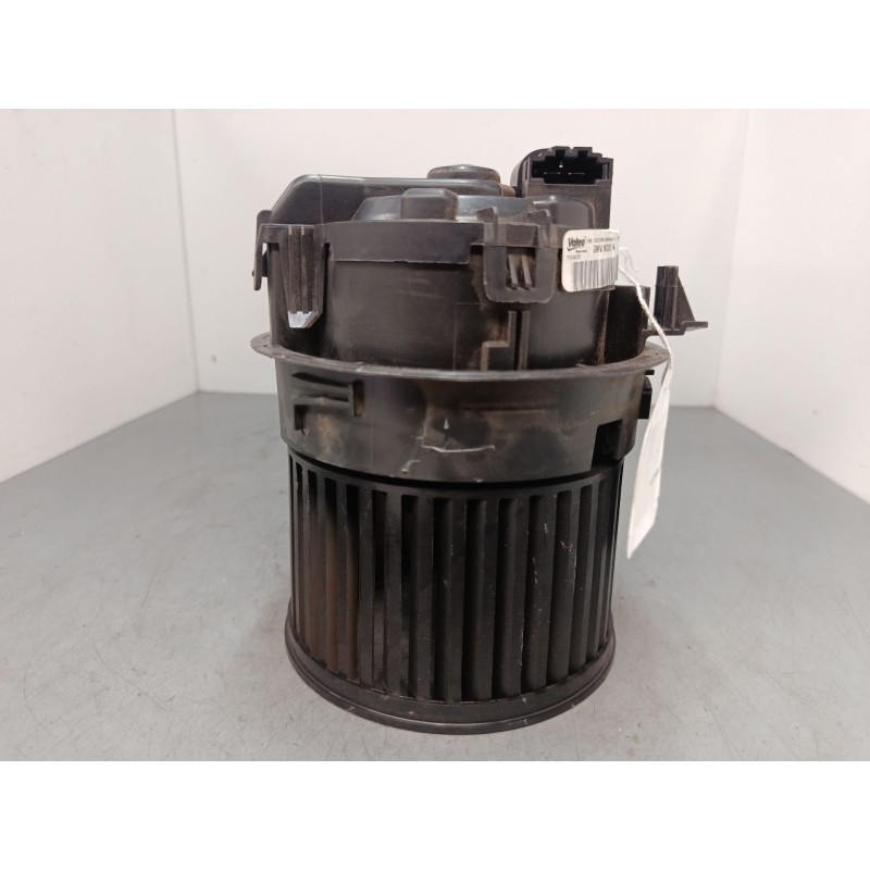 Recambio de motor calefaccion para citroën c3 iii (sx) 1.2 thp 110 referencia OEM IAM T1013140A  