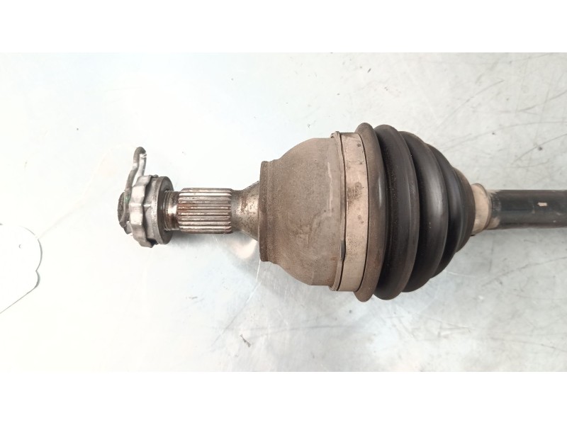 Recambio de transmision delantera derecha para citroën c3 iii (sx) 1.2 thp 110 referencia OEM IAM 9807280380  