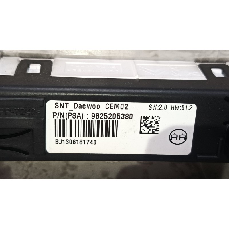 Recambio de luz interior delantera para citroën c3 iii (sx) 1.2 thp 110 referencia OEM IAM 9825205380 9811856677 