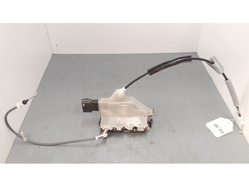Recambio de cerradura puerta trasera izquierda para citroën c3 iii (sx) 1.2 thp 110 referencia OEM IAM 123985 9812398580 