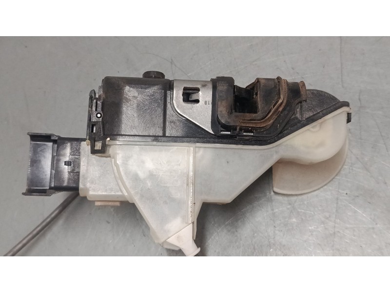 Recambio de cerradura puerta delantera izquierda para citroën c3 iii (sx) 1.2 thp 110 referencia OEM IAM PSA123981 9812398180 