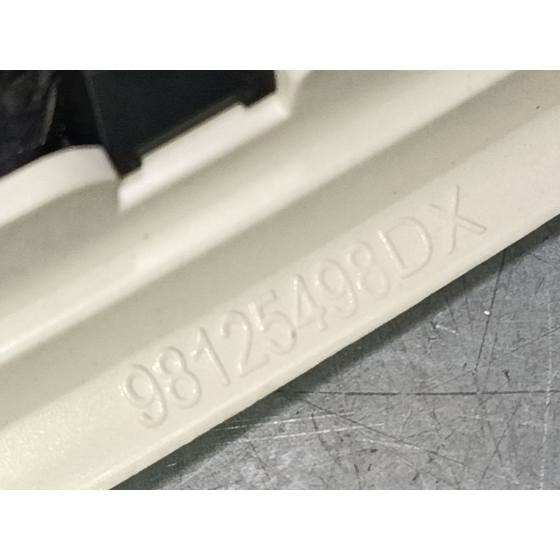 Recambio de pomo palanca cambio para citroën c3 iii (sx) 1.2 thp 110 referencia OEM IAM 98125498DX  