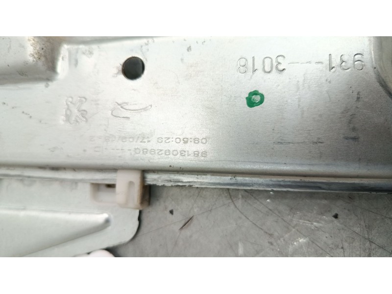 Recambio de elevalunas electrico trasero derecho para citroën c3 iii (sx) 1.2 thp 110 referencia OEM IAM 9813092080  