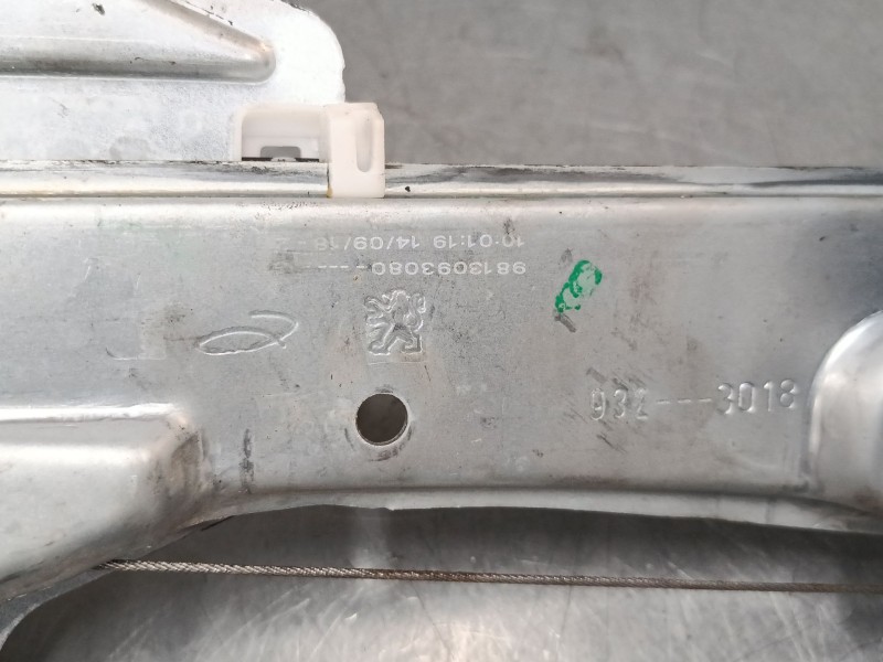 Recambio de elevalunas electrico trasero izquierdo para citroën c3 iii (sx) 1.2 thp 110 referencia OEM IAM 9813093080  
