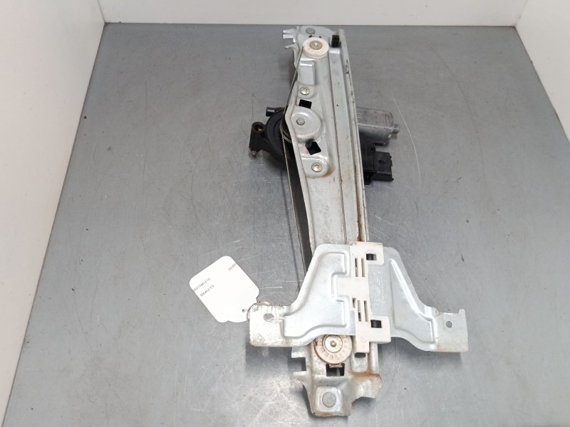 Recambio de elevalunas electrico trasero izquierdo para citroën c3 iii (sx) 1.2 thp 110 referencia OEM IAM 9813093080  
