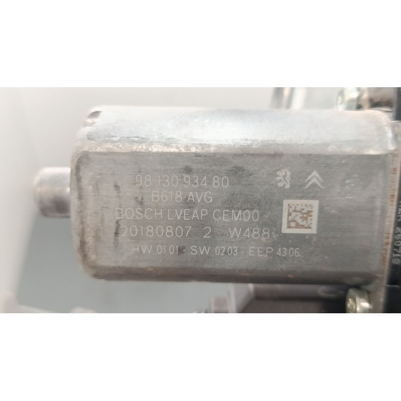Recambio de elevalunas electrico delantero izquierdo para citroën c3 iii (sx) 1.2 thp 110 referencia OEM IAM 9812081680  
