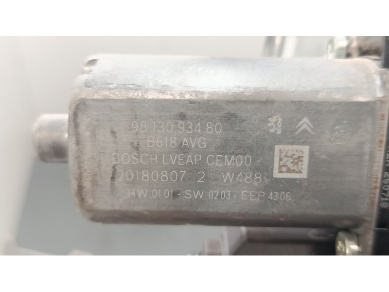 Recambio de elevalunas electrico delantero izquierdo para citroën c3 iii (sx) 1.2 thp 110 referencia OEM IAM 9812081680  