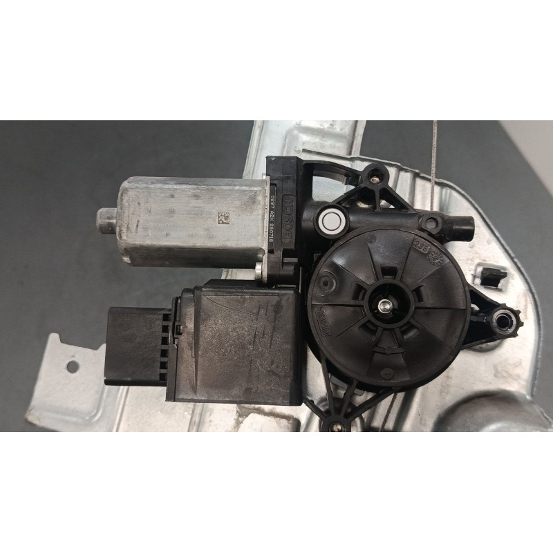 Recambio de elevalunas electrico delantero izquierdo para citroën c3 iii (sx) 1.2 thp 110 referencia OEM IAM 9812081680  