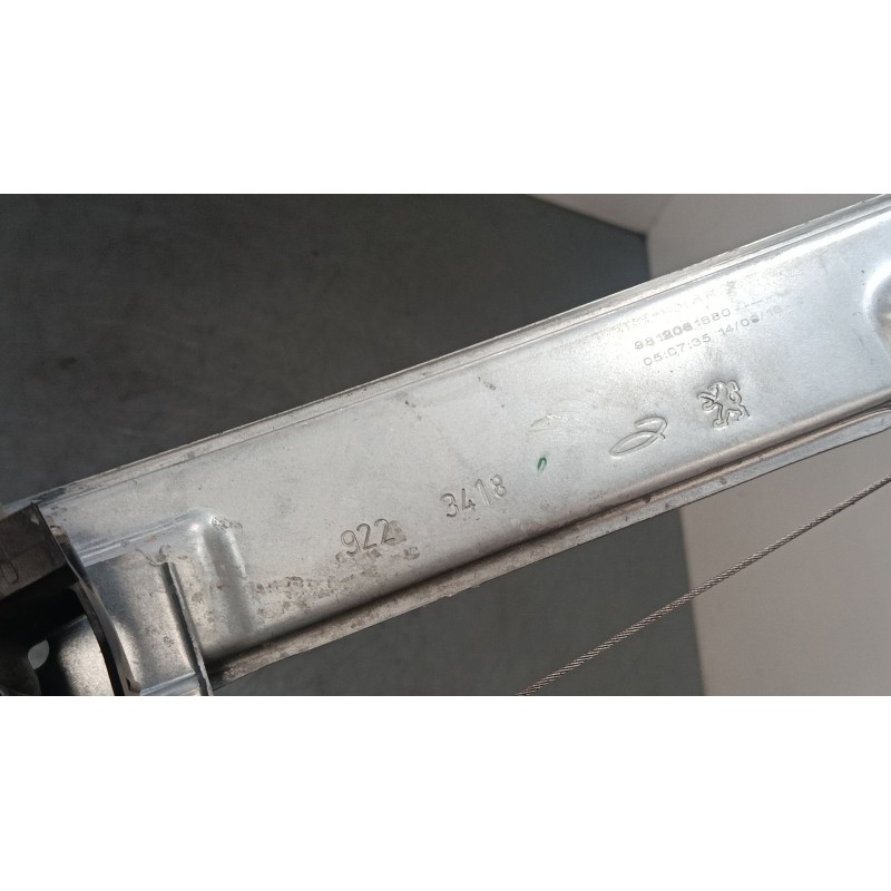 Recambio de elevalunas electrico delantero izquierdo para citroën c3 iii (sx) 1.2 thp 110 referencia OEM IAM 9812081680  
