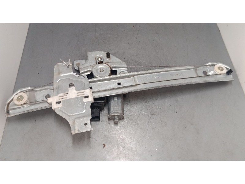 Recambio de elevalunas electrico delantero izquierdo para citroën c3 iii (sx) 1.2 thp 110 referencia OEM IAM 9812081680  