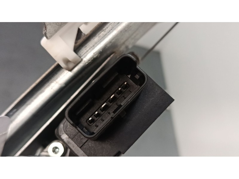 Recambio de elevalunas electrico delantero derecho para citroën c3 iii (sx) 1.2 thp 110 referencia OEM IAM 9812081580  