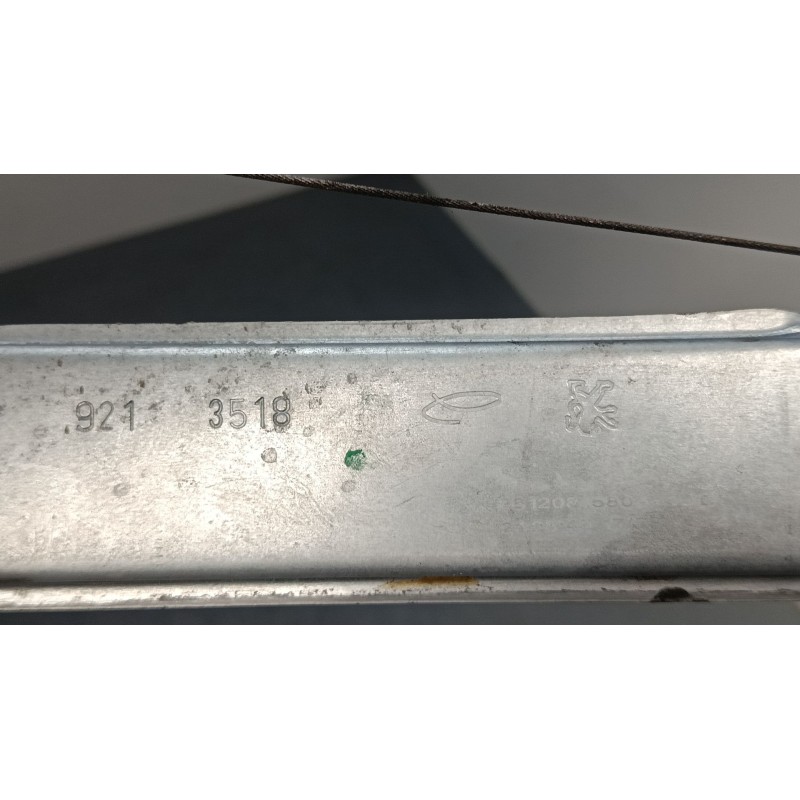 Recambio de elevalunas electrico delantero derecho para citroën c3 iii (sx) 1.2 thp 110 referencia OEM IAM 9812081580  