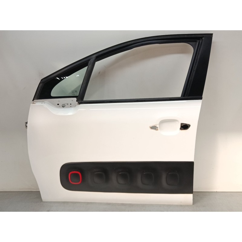 Recambio de puerta delantera izquierda para citroën c3 iii (sx) 1.2 thp 110 referencia OEM IAM 9812674380  