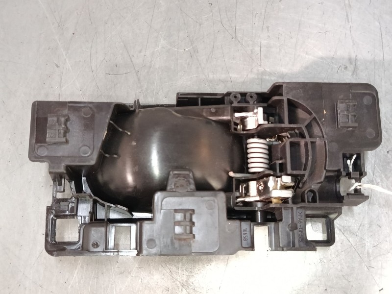 Recambio de maneta interior puerta trasera izquierda para citroën c3 iii (sx) 1.2 thp 110 referencia OEM IAM 98012886  